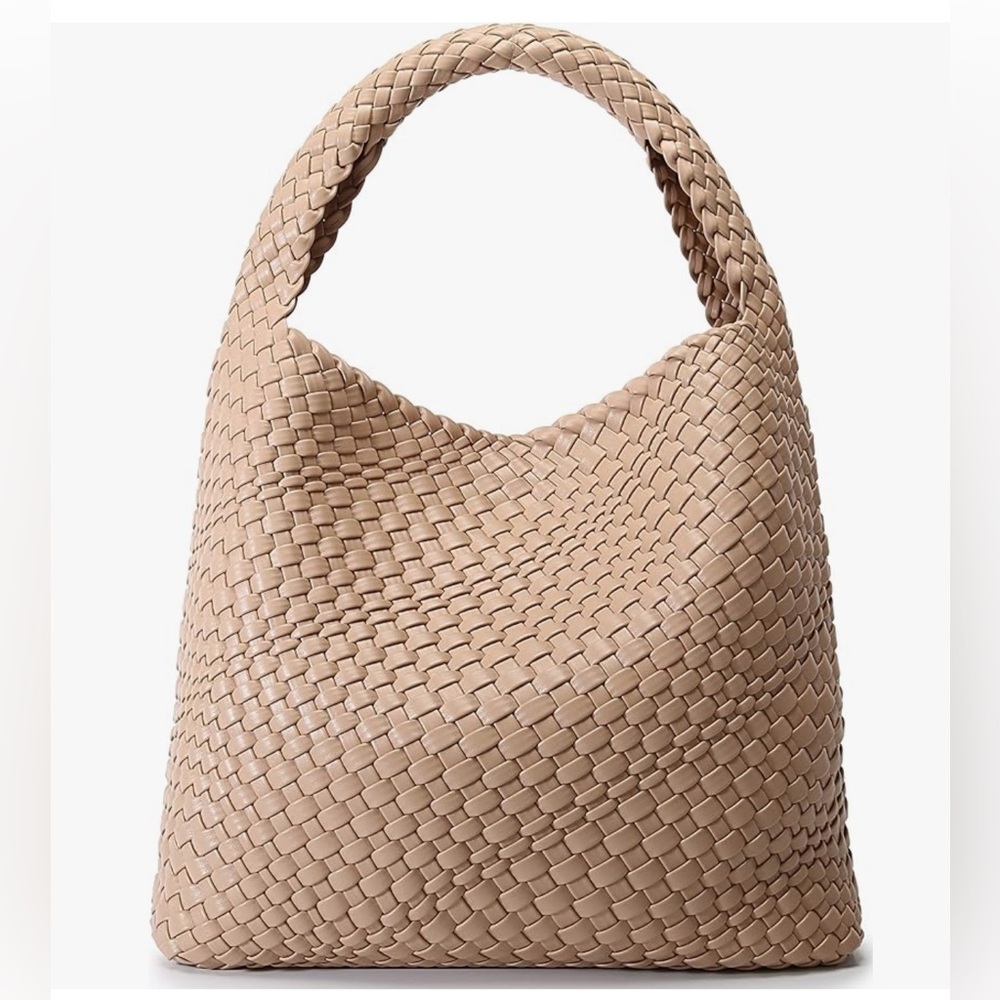 Elegant Tan Woven Hobo Bag